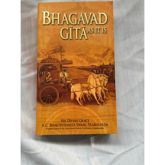 Bhagavad Gita As It Is by A. C. Bhaktivedanta Swami Prabhupada (Paperback) - Picture 1 of 3